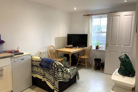 3 bedroom house to rent, Grays Yard, Penryn