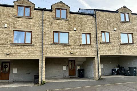 4 bedroom townhouse for sale, Sandhall Green, Pellon