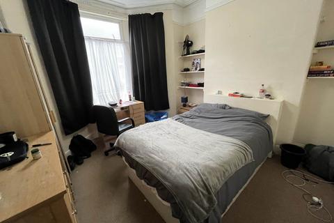 5 bedroom house to rent, Strathnairn Street, Roath, Cardiff