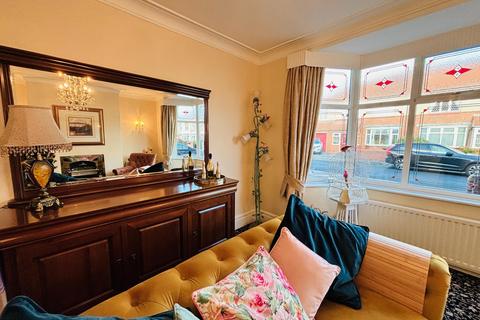 4 bedroom flat for sale, The Drive, Benton, Newcastle upon Tyne, NE7