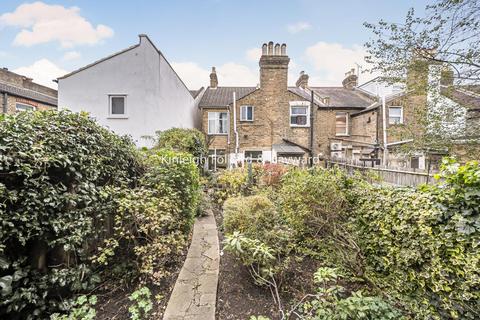 2 bedroom terraced house for sale, Chatterton Road, Bromley