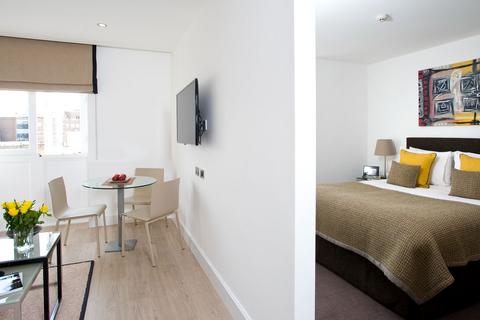 1 bedroom serviced apartment to rent, Rosebery Avenue, London EC1R