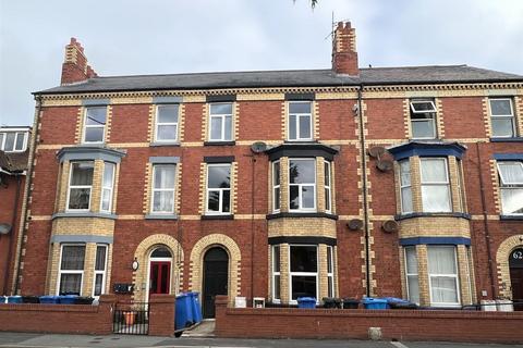 1 bedroom property to rent, Wellington Road, Rhyl, LL18