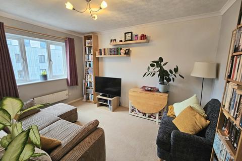 1 bedroom apartment for sale, Gainsborough Court, Albert Street, Fleet