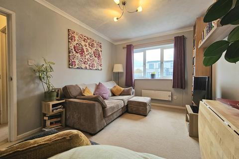 1 bedroom apartment for sale, Gainsborough Court, Albert Street, Fleet