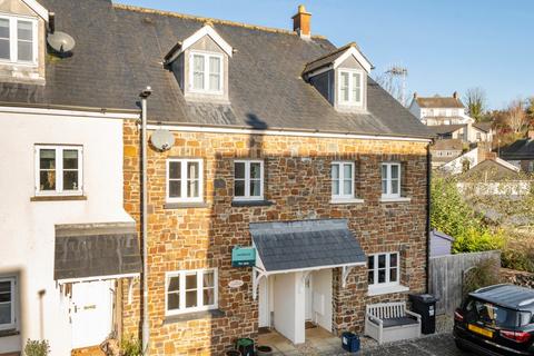 4 bedroom terraced house for sale, Newton Court, Bampton, Tiverton, Devon, EX16