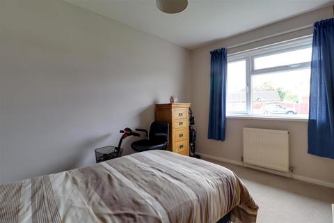 24 Hazel Grove, Crewe, CW1 4JL