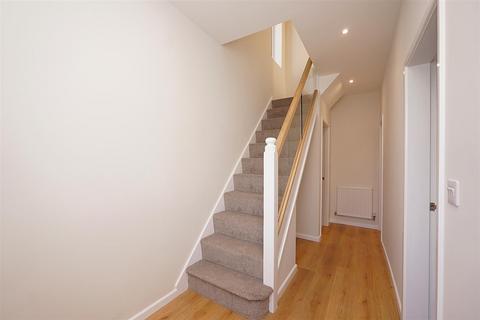 25 Bermuda Crescent, Walney, Barrow-in-furness, LA14 3DJ