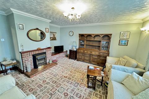 7 Parc Ffos, Ffosyffin, Aberaeron, SA46 0HS