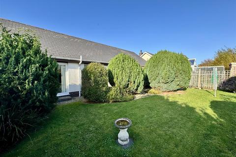 7 Parc Ffos, Ffosyffin, Aberaeron, SA46 0HS