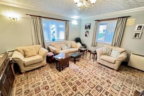 7 Parc Ffos, Ffosyffin, Aberaeron, SA46 0HS