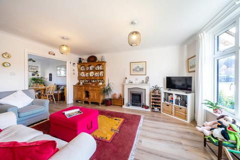 2 bedroom retirement property for sale, Berehurst, Alton, Hampshire, GU34