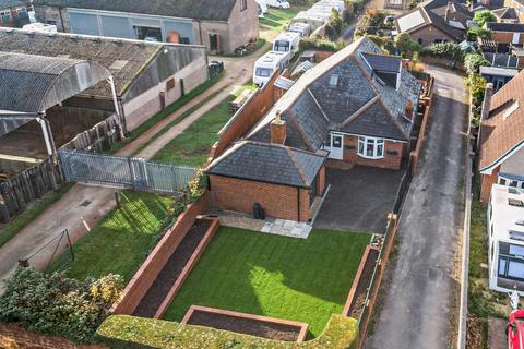 3 bedroom detached bungalow for sale, Doncaster Road, Harlington, Doncaster