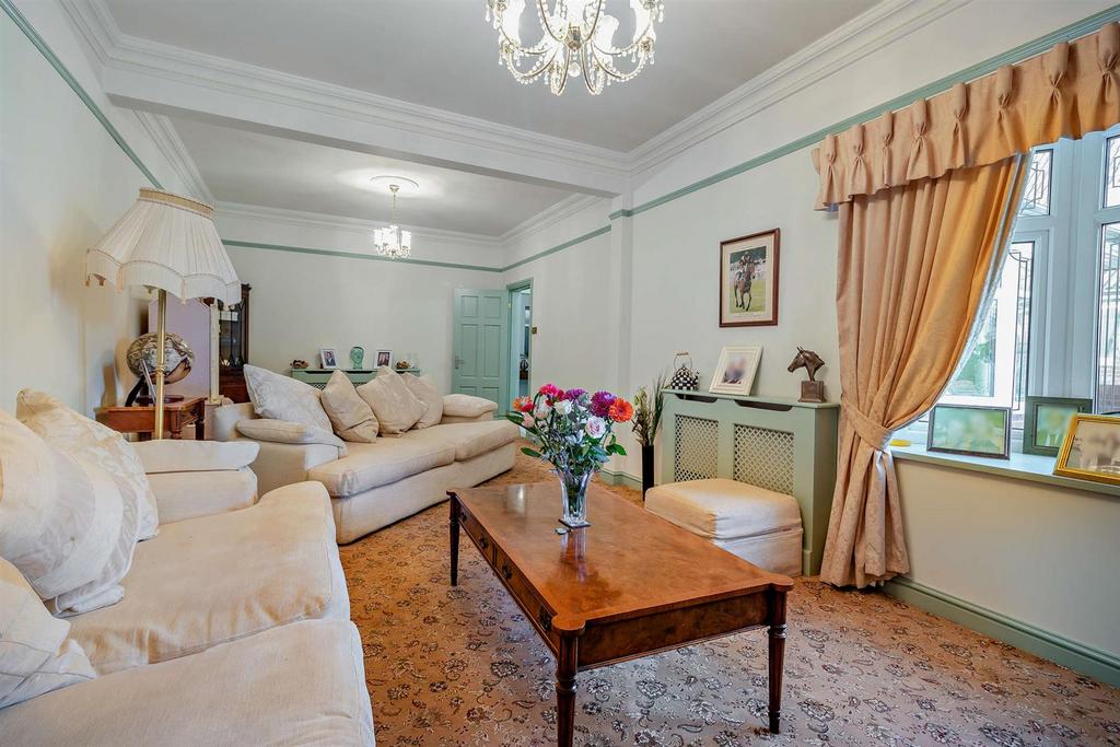 Formal Lounge