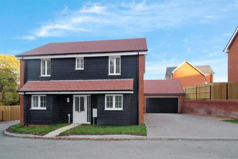 4 bedroom detached house for sale, Berry Way, Park Gate SO31