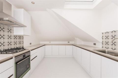 2 bedroom flat to rent, Gledhow Gardens, South Kensington SW5