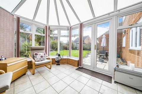 4 bedroom detached house for sale, Cranesbill Road, Devizes