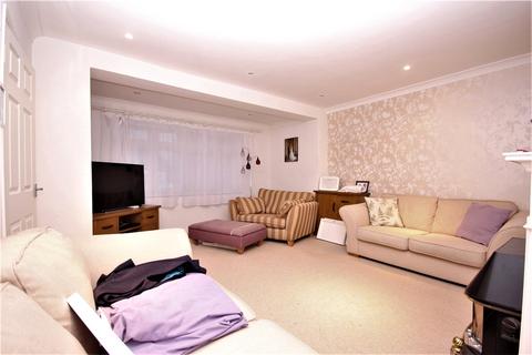 4 bedroom semi-detached house to rent, Felstead Road, Loughton, IG10