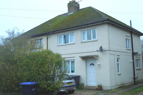 4 bedroom semi-detached house to rent, Laburnum Place, Egham TW20