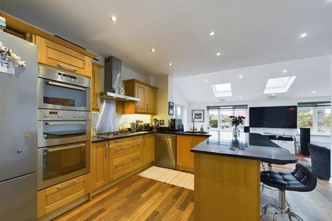 4 bedroom detached house for sale, 26, Woodhouse Gardens, Brighouse, Yorkshire, HD6 3UH