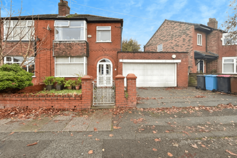 3 bedroom semi-detached house for sale, Wentworth Road, Swinton, M27