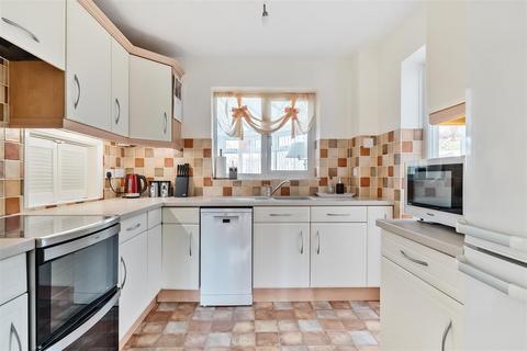 4 bedroom detached house for sale, Danes Close, Chippenham