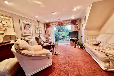 4 bedroom detached house for sale, St. Leonards Close, Bushey WD23