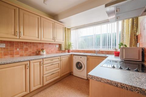 3 bedroom semi-detached house for sale, Amport Close, Brighouse