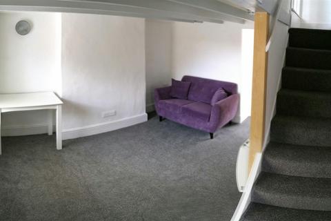 3 bedroom house to rent, Chapel Lane, Penryn