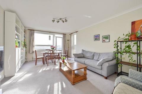 2 bedroom flat to rent, Putney Hill, Putney Heath, London, SW15