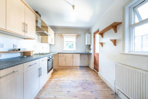 3 bedroom house to rent, Devonshire Road, Walthamstow, London, E17