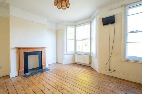 3 bedroom house to rent, Devonshire Road, Walthamstow, London, E17