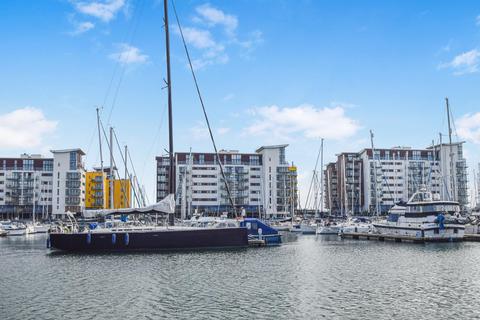 3 bedroom penthouse for sale, Midway Quay, Eastbourne BN23