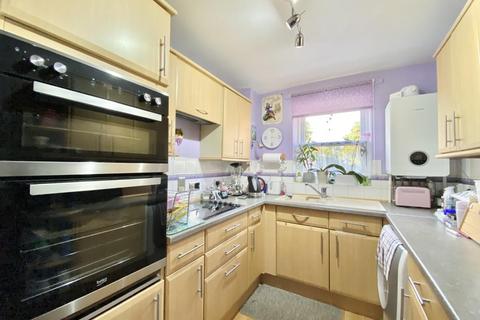 1 bedroom flat for sale, Sovereign House, Yeading Lane, Hayes, UB4 0XP