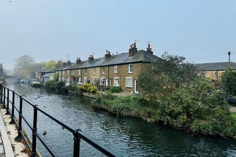 2 bedroom house to rent, Shaftesbury Quay, Hertford SG14