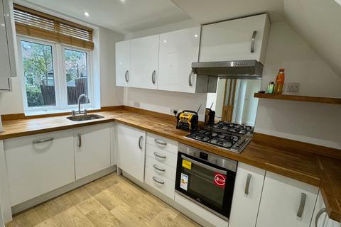 3 bedroom terraced house to rent, Somerset Terrace, Hampshire SO15