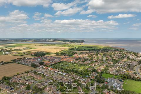 3 bedroom semi-detached house for sale, Adams Road, Felixstowe, IP11