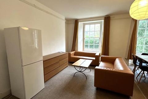 3 bedroom flat to rent, Woodlane, Falmouth