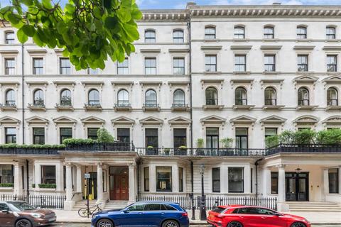 2 bedroom apartment for sale, Ennismore Gardens, Knightsbridge SW7