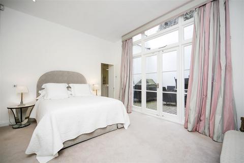 2 bedroom apartment for sale, Ennismore Gardens, Knightsbridge SW7