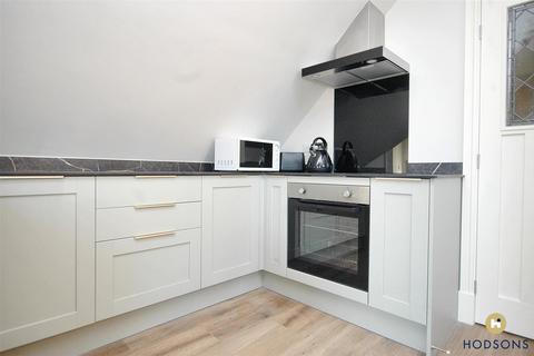 1 bedroom apartment for sale, Manygates Lane, Wakefield WF2