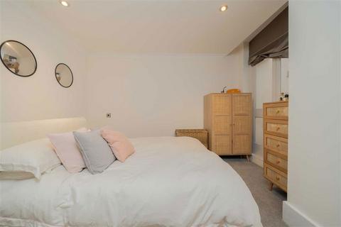 1 bedroom flat to rent, Sussex Gardens, London W2