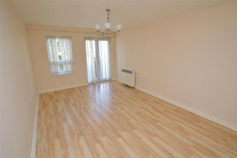 2 bedroom ground floor flat to rent, Coach House Court, Loughborough LE11