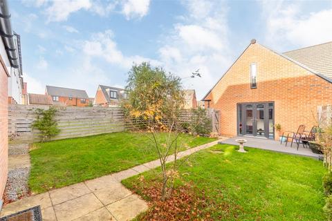 4 bedroom detached house for sale, Saltwick Avenue, Great Park, Newcastle Upon Tyne, NE13