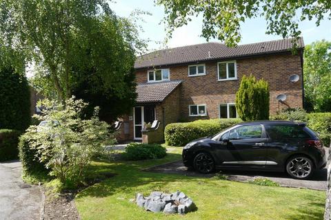 Studio to rent, Pinewood Court, Brackenwood Mews, Wilmslow