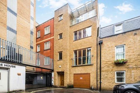 3 bedroom mews to rent, Bendall Mews, London NW1