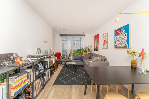 1 bedroom flat for sale, Torchbearer Court, Hackney Wick E3