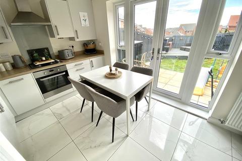 27 Greenstem Way, Ryhope, Sunderland, SR2 0FP