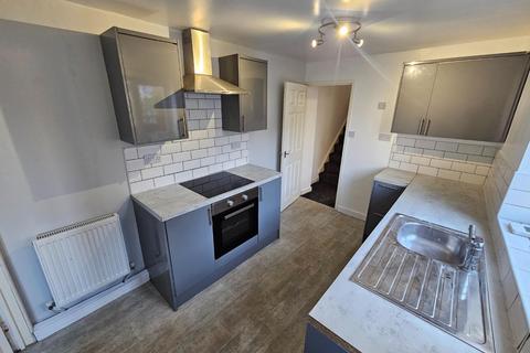 3 bedroom terraced house to rent, Willis Street, Hetton-Le-Hole