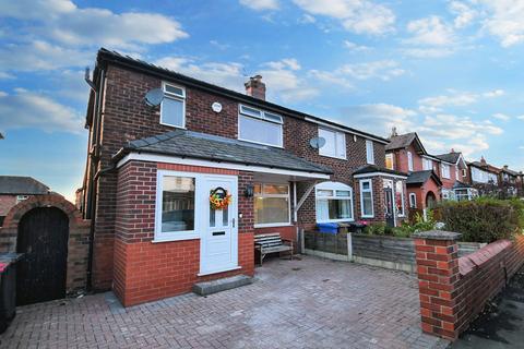 3 bedroom semi-detached house for sale, Avondale Drive, Salford, M6